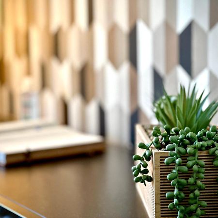 Le Petit Cardinal Apartment Richelieu Ngoại thất bức ảnh