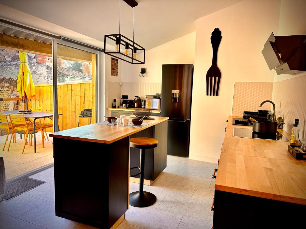 Le Petit Cardinal Apartment Richelieu Ngoại thất bức ảnh